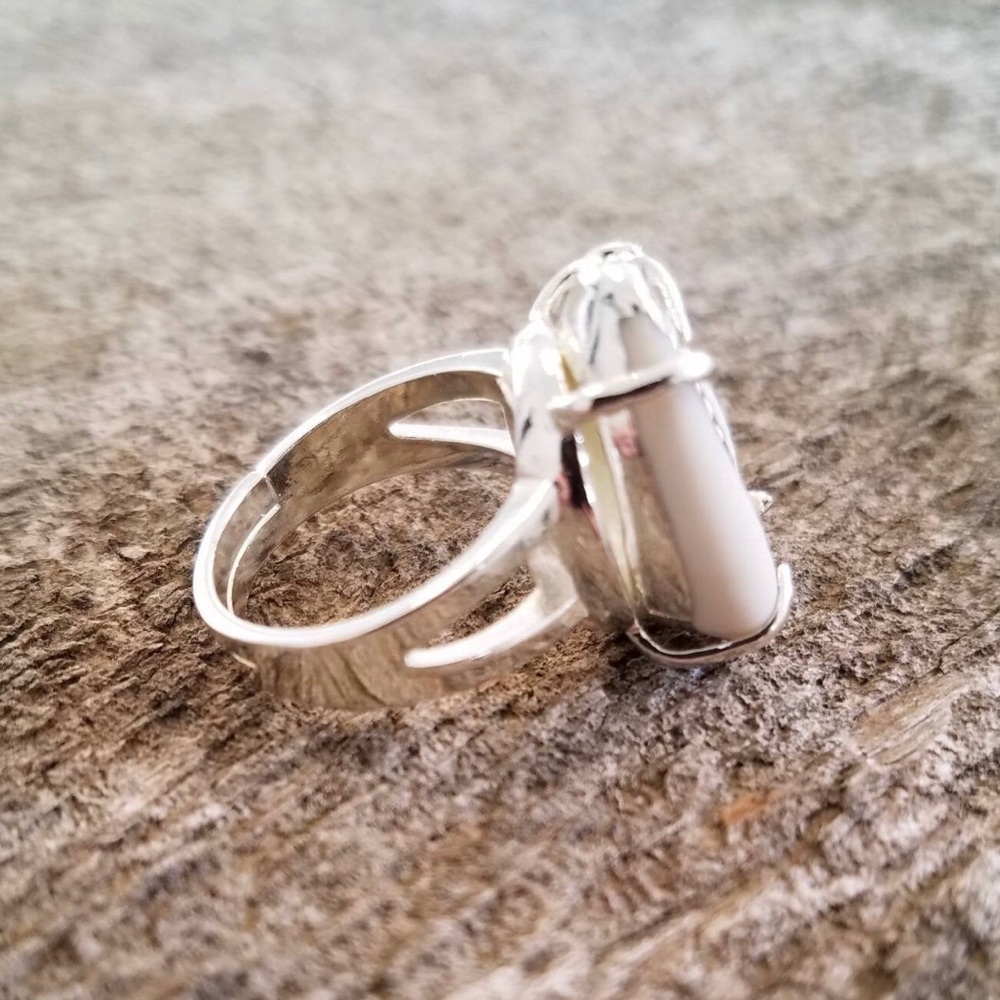 Real Cowrie Shell Boho Silver Ring - Picture 2 of 2